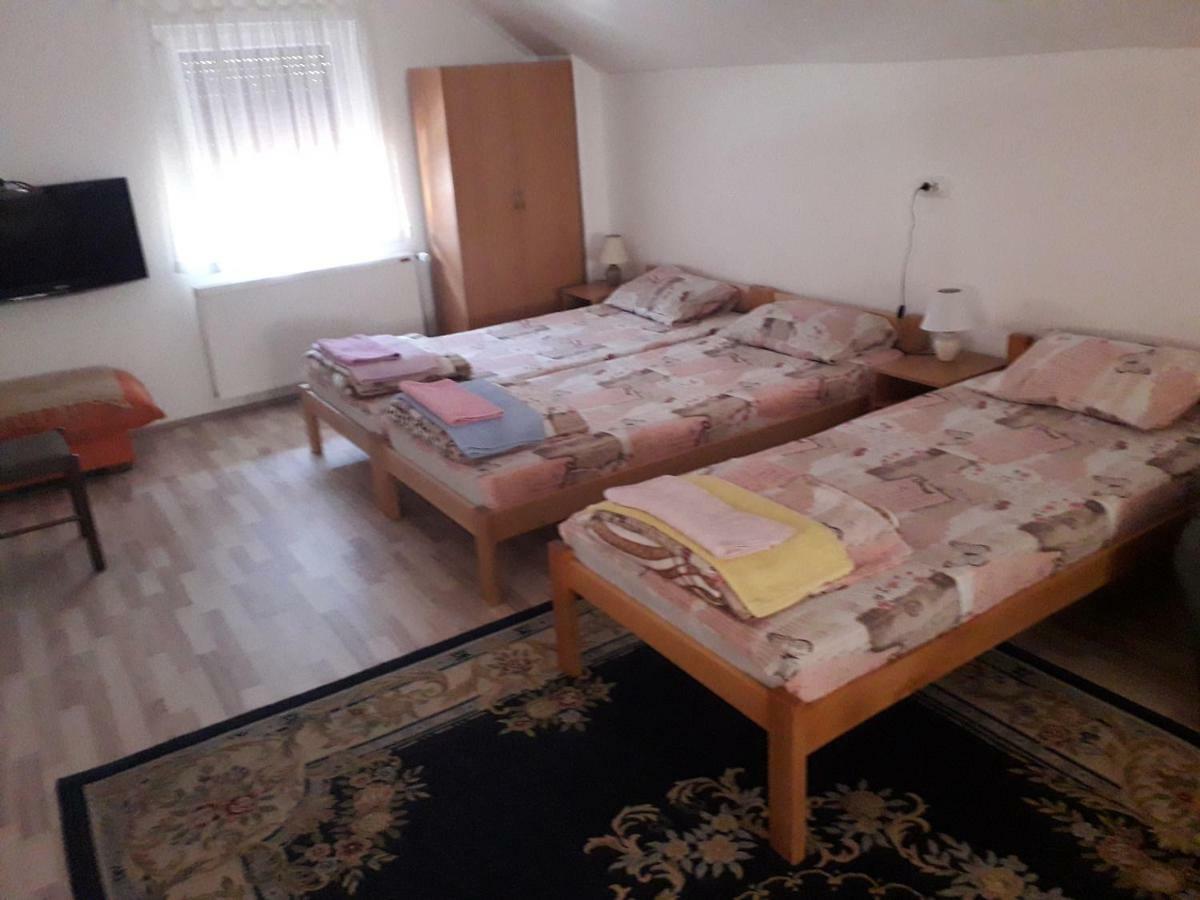 Guest House Vila Banjica Pirot Luaran gambar